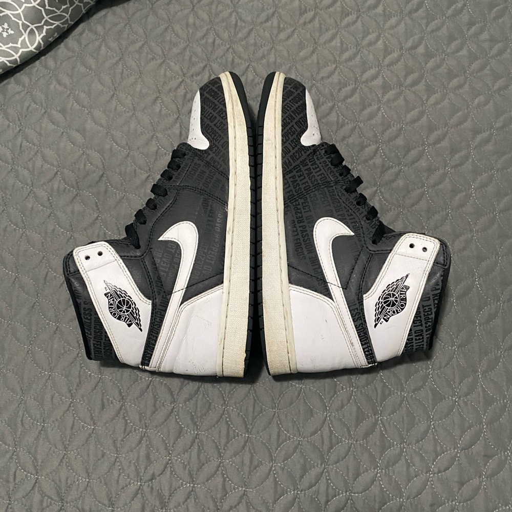 Jordan 1 Retro High RE2PECT (Derek Jeter)